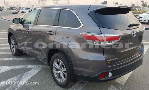 Buy Import Toyota Highlander Other Car in Import - Dubai in Dhufar Buy Import Toyota Highlander Other Car in Import - Dubai in Dhufar