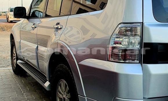 Buy Used Mitsubishi Pajero Silver Car in Muscat in Masqat Buy Used Mitsubishi Pajero Silver Car in Muscat in Masqat