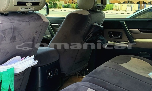 Buy Used Mitsubishi Pajero Silver Car in Muscat in Masqat Buy Used Mitsubishi Pajero Silver Car in Muscat in Masqat