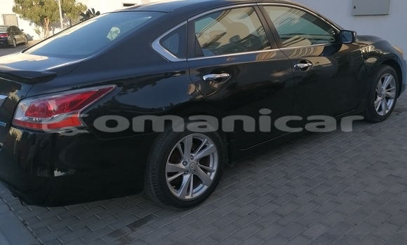 Buy Used Nissan Altima Black Car in Muscat in Masqat Buy Used Nissan Altima Black Car in Muscat in Masqat