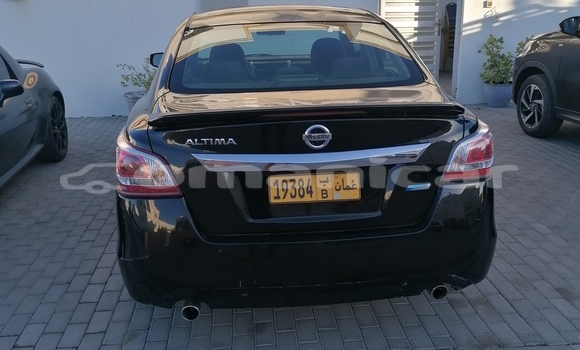 Buy Used Nissan Altima Black Car in Muscat in Masqat Buy Used Nissan Altima Black Car in Muscat in Masqat