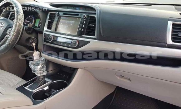 Buy Import Toyota Highlander Other Car in Import - Dubai in Dhufar Buy Import Toyota Highlander Other Car in Import - Dubai in Dhufar