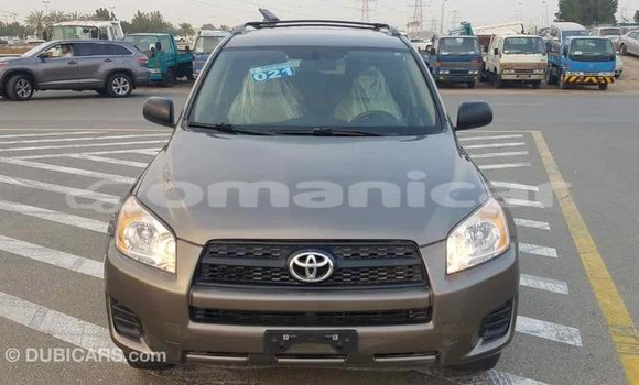 Buy Import Toyota 4Runner Brown Car in Import - Dubai in Dhufar Buy Import Toyota 4Runner Brown Car in Import - Dubai in Dhufar