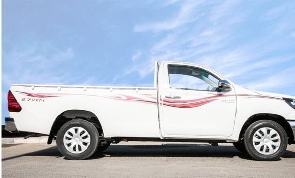 Buy Used Toyota Hilux White Car in Muscat in Masqat Buy Used Toyota Hilux White Car in Muscat in Masqat