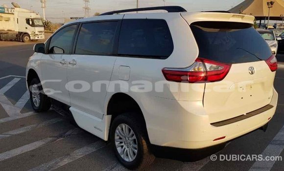 Buy Import Toyota Sienna White Car in Import - Dubai in Dhufar Buy Import Toyota Sienna White Car in Import - Dubai in Dhufar