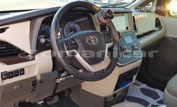 Buy Import Toyota Sienna White Car in Import - Dubai in Dhufar Buy Import Toyota Sienna White Car in Import - Dubai in Dhufar