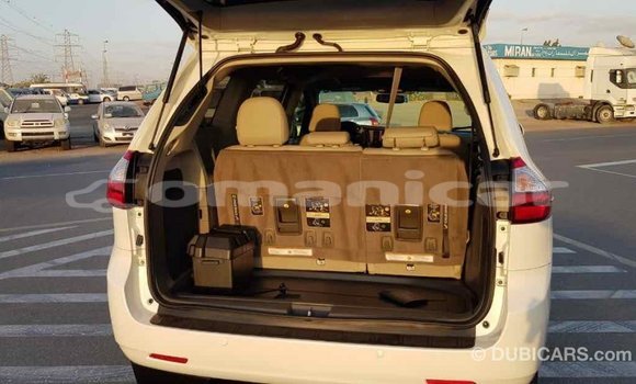 Buy Import Toyota Sienna White Car in Import - Dubai in Dhufar Buy Import Toyota Sienna White Car in Import - Dubai in Dhufar
