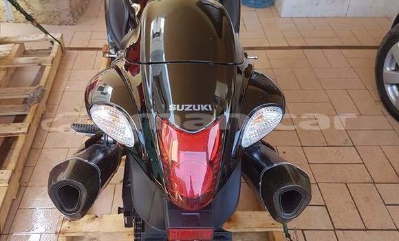 Buy Used Suzuki HAYABUSA Other Bike in Muscat in Masqat Buy Used Suzuki HAYABUSA Other Bike in Muscat in Masqat