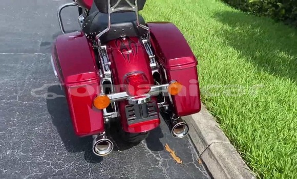 Buy Used Harley Davidson Road King Red Bike in Muttrah in Masqat Buy Used Harley Davidson Road King Red Bike in Muttrah in Masqat