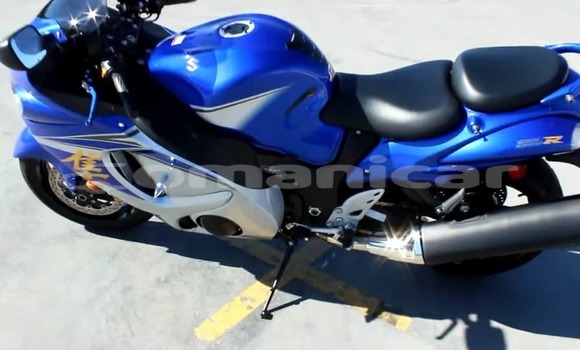 Buy Used Suzuki HAYABUSA Blue Bike in Muscat in Masqat Buy Used Suzuki HAYABUSA Blue Bike in Muscat in Masqat