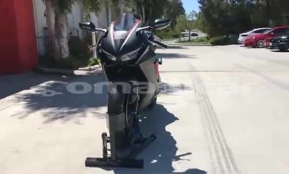 Buy Used Honda CBR 1000 RR Black Bike in al–Buraymi in adh-Dhahirah Buy Used Honda CBR 1000 RR Black Bike in al–Buraymi in adh-Dhahirah