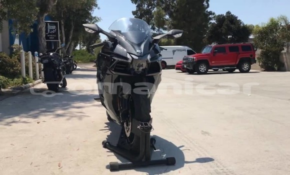 Buy Used Kawasaki Ninja Black Bike in as–Suwayq in al-Batinah Buy Used Kawasaki Ninja Black Bike in as–Suwayq in al-Batinah