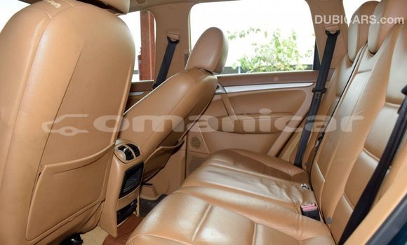 Buy Import Porsche Cayenne Green Car in Import - Dubai in Dhufar Buy Import Porsche Cayenne Green Car in Import - Dubai in Dhufar