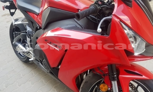 Buy Used Honda CBR 1000 RR Red Bike in Muscat in Masqat Buy Used Honda CBR 1000 RR Red Bike in Muscat in Masqat