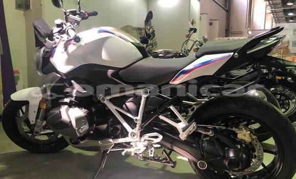 Buy Used BMW R Silver Bike in Muscat in Masqat Buy Used BMW R Silver Bike in Muscat in Masqat