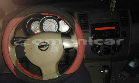Buy Used Nissan Tiida Silver Car in as–Sib in Masqat Buy Used Nissan Tiida Silver Car in as–Sib in Masqat