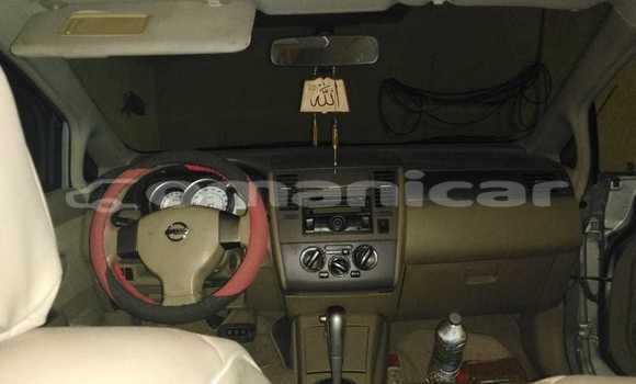 Buy Used Nissan Tiida Silver Car in as–Sib in Masqat Buy Used Nissan Tiida Silver Car in as–Sib in Masqat