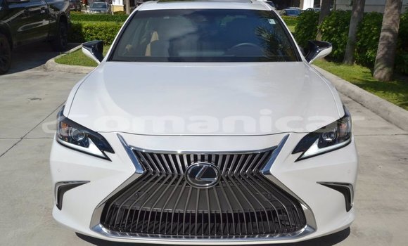 Buy Used Lexus ES White Car in al–Khaburah in al-Batinah Buy Used Lexus ES White Car in al–Khaburah in al-Batinah