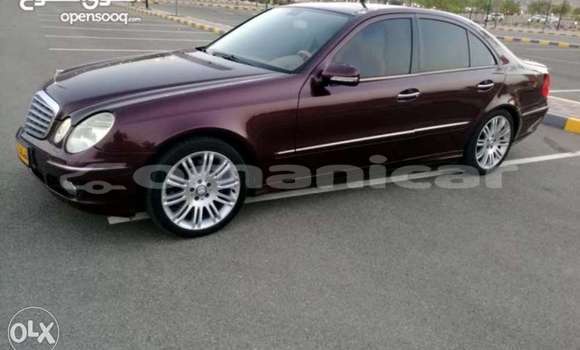 Buy Used Mercedes Viano Red Car in Ruwi in Masqat Buy Used Mercedes Viano Red Car in Ruwi in Masqat