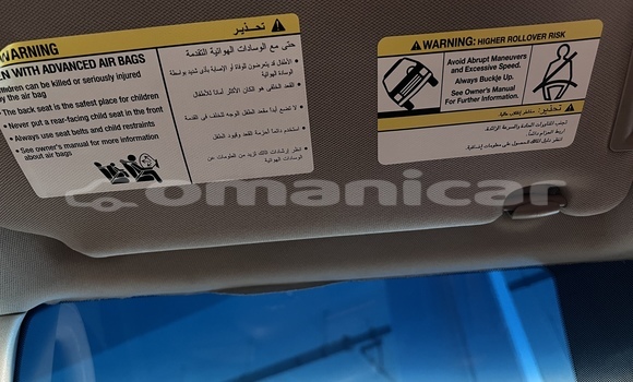 Buy Used Nissan Pathfinder White Car in Muscat in Masqat Buy Used Nissan Pathfinder White Car in Muscat in Masqat