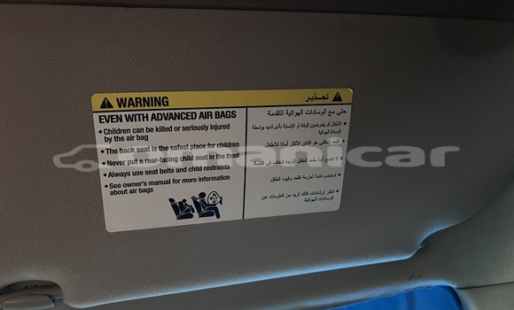 Buy Used Nissan Pathfinder White Car in Muscat in Masqat Buy Used Nissan Pathfinder White Car in Muscat in Masqat