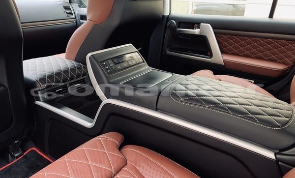 Buy Used Toyota Land Cruiser Other Car in al–Buraymi in adh-Dhahirah Buy Used Toyota Land Cruiser Other Car in al–Buraymi in adh-Dhahirah