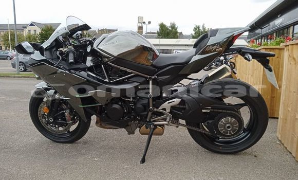 Buy Used Kawasaki Ninja Other Bike in al–Masna'ah in al-Batinah Buy Used Kawasaki Ninja Other Bike in al–Masna'ah in al-Batinah
