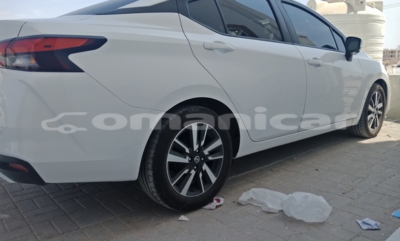 Buy Used Nissan Sunny White Car in Muscat in Masqat Buy Used Nissan Sunny White Car in Muscat in Masqat