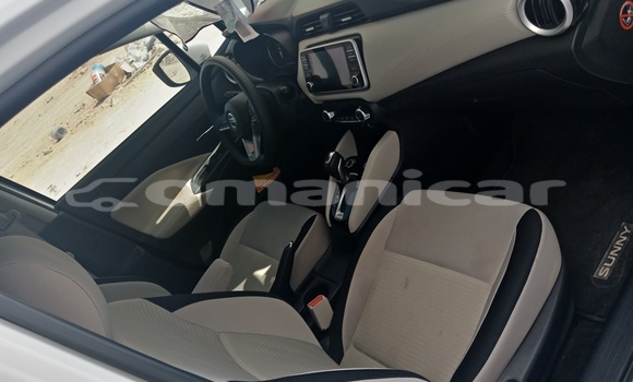 Buy Used Nissan Sunny White Car in Muscat in Masqat Buy Used Nissan Sunny White Car in Muscat in Masqat