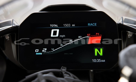 Buy Used BMW S 1000 White Bike in Muscat in Masqat Buy Used BMW S 1000 White Bike in Muscat in Masqat