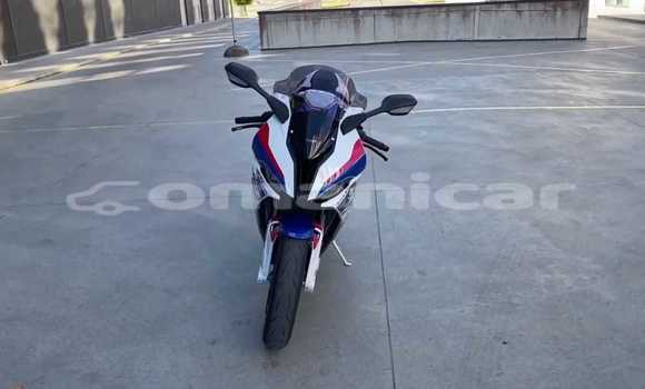 Buy Used BMW S 1000 White Bike in Saham in al-Batinah Buy Used BMW S 1000 White Bike in Saham in al-Batinah