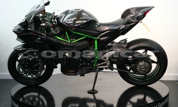 Buy Used Kawasaki Ninja Green Bike in Muscat in Masqat Buy Used Kawasaki Ninja Green Bike in Muscat in Masqat