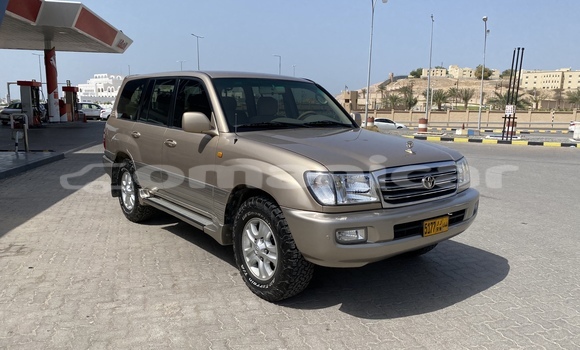 Buy Used Toyota Land Cruiser Beige Car in Bawshar in Masqat Buy Used Toyota Land Cruiser Beige Car in Bawshar in Masqat