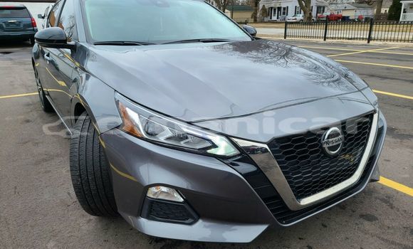 Buy Used Nissan Altima Silver Car in Al khuwair in al-Batinah Buy Used Nissan Altima Silver Car in Al khuwair in al-Batinah