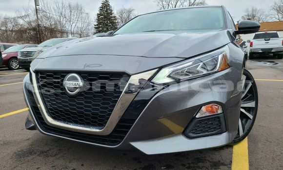 Buy Used Nissan Altima Silver Car in Al khuwair in al-Batinah Buy Used Nissan Altima Silver Car in Al khuwair in al-Batinah