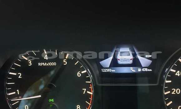 Buy Used Nissan Altima White Car in Muscat in Masqat Buy Used Nissan Altima White Car in Muscat in Masqat