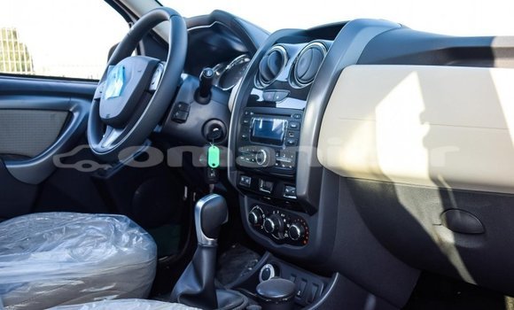 Buy Import Renault Duster White Car in Import - Dubai in Dhufar