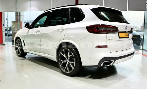 Buy Used BMW X5 M White Car in Muscat in Masqat