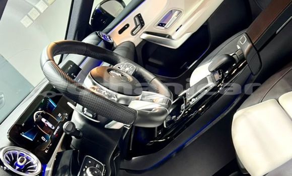 Buy Used Mercedes Viano Black Car in Muscat in Masqat Buy Used Mercedes Viano Black Car in Muscat in Masqat