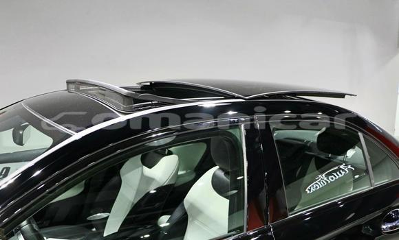 Buy Used Mercedes Viano Black Car in Muscat in Masqat Buy Used Mercedes Viano Black Car in Muscat in Masqat