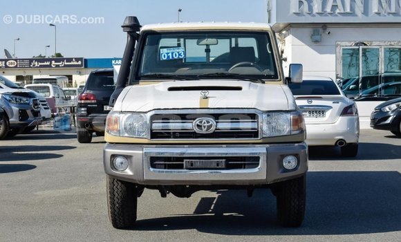 Buy Import Toyota Land Cruiser Beige Car in Import - Dubai in Dhufar Buy Import Toyota Land Cruiser Beige Car in Import - Dubai in Dhufar