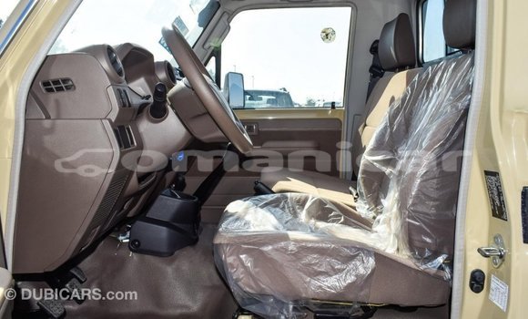 Buy Import Toyota Land Cruiser Beige Car in Import - Dubai in Dhufar Buy Import Toyota Land Cruiser Beige Car in Import - Dubai in Dhufar