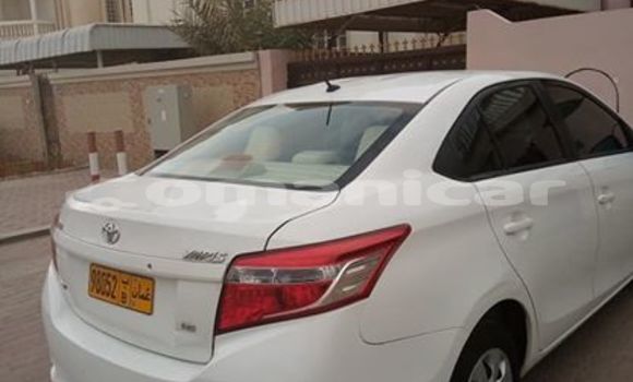 Buy Used Toyota Yaris White Car in Muscat in Masqat Buy Used Toyota Yaris White Car in Muscat in Masqat