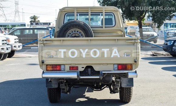 Buy Import Toyota Land Cruiser Beige Car in Import - Dubai in Dhufar Buy Import Toyota Land Cruiser Beige Car in Import - Dubai in Dhufar
