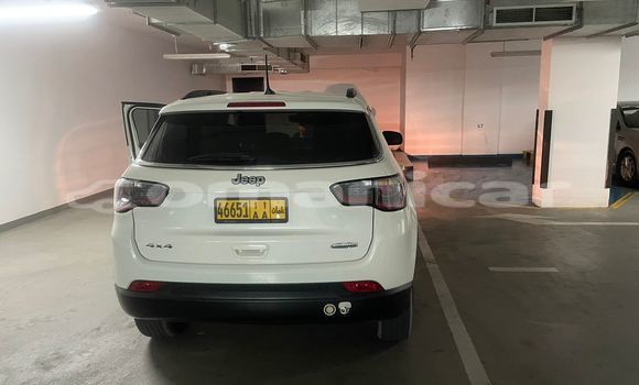 Buy Used Jeep Compass White Car in Muscat in Masqat Buy Used Jeep Compass White Car in Muscat in Masqat