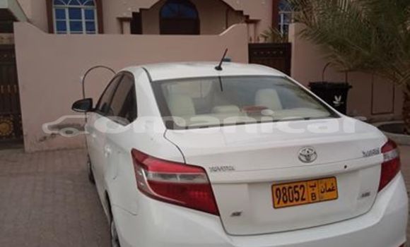 Buy Used Toyota Yaris White Car in Muscat in Masqat Buy Used Toyota Yaris White Car in Muscat in Masqat