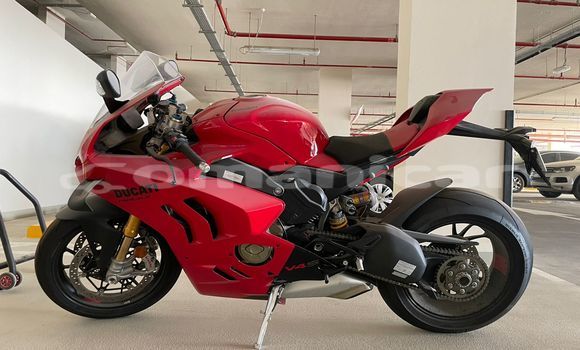 Buy Used Ducati Panigale Red Bike in Muscat in Masqat Buy Used Ducati Panigale Red Bike in Muscat in Masqat