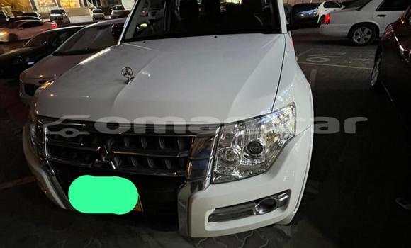 Buy Used Mitsubishi Pajero White Car in Muscat in Masqat Buy Used Mitsubishi Pajero White Car in Muscat in Masqat