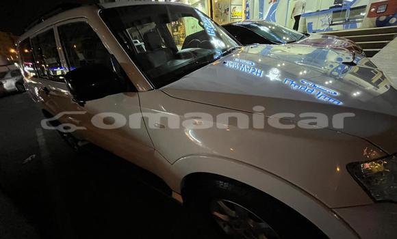 Buy Used Mitsubishi Pajero White Car in Muscat in Masqat Buy Used Mitsubishi Pajero White Car in Muscat in Masqat
