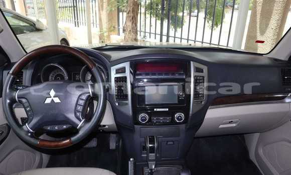 Buy Used Mitsubishi Pajero White Car in Muscat in Masqat Buy Used Mitsubishi Pajero White Car in Muscat in Masqat